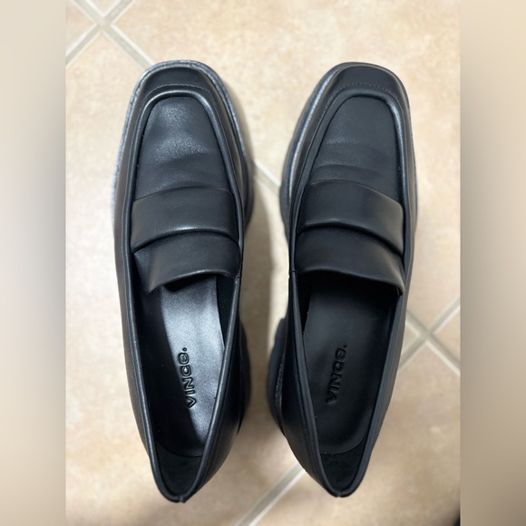 New Vince Women’s Robin Lug Loafers Sz7 Black Leather MSRP:$350 - Picture 5 of 11